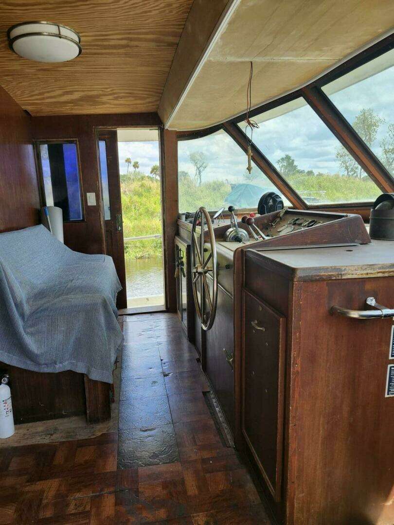 1982 Hatteras — - Image 4