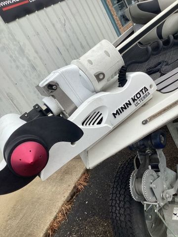 2013 Lowe Stinger 18 HP - 14