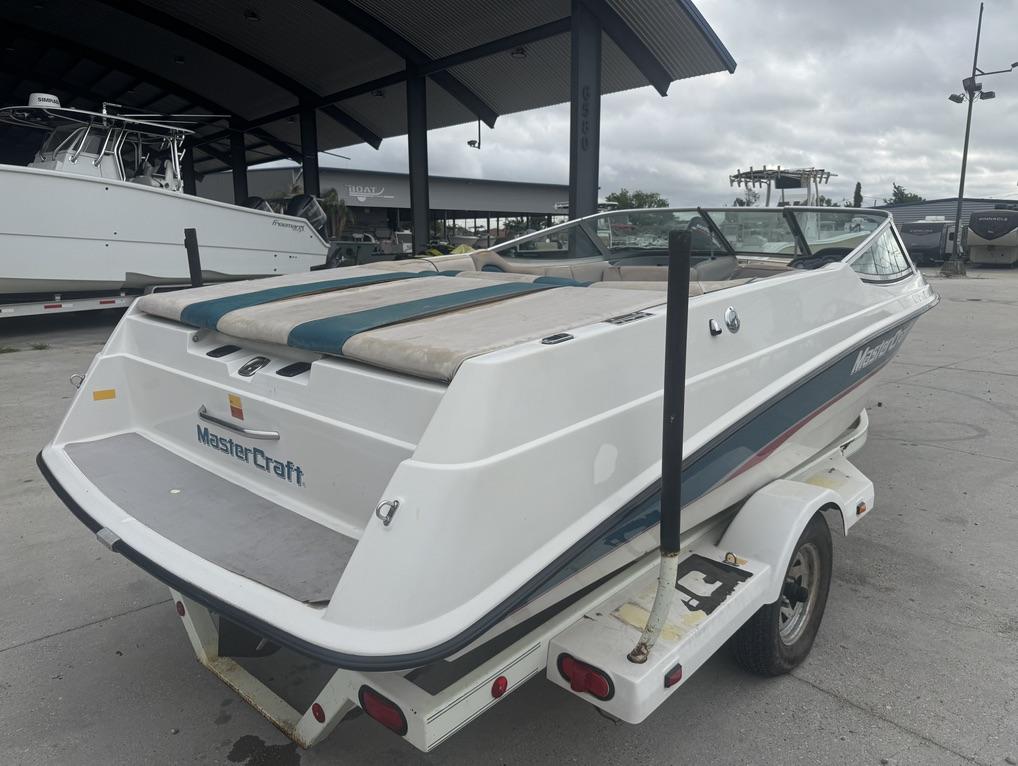 1995 MasterCraft 200V - 11