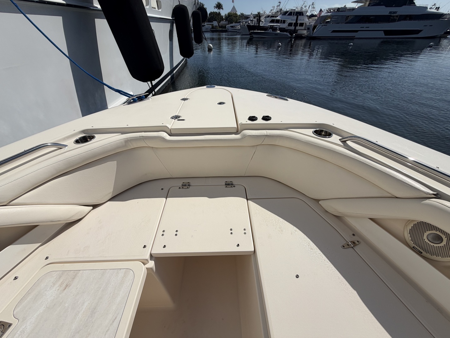 2018 Grady-White Freedom 335 - Image 11
