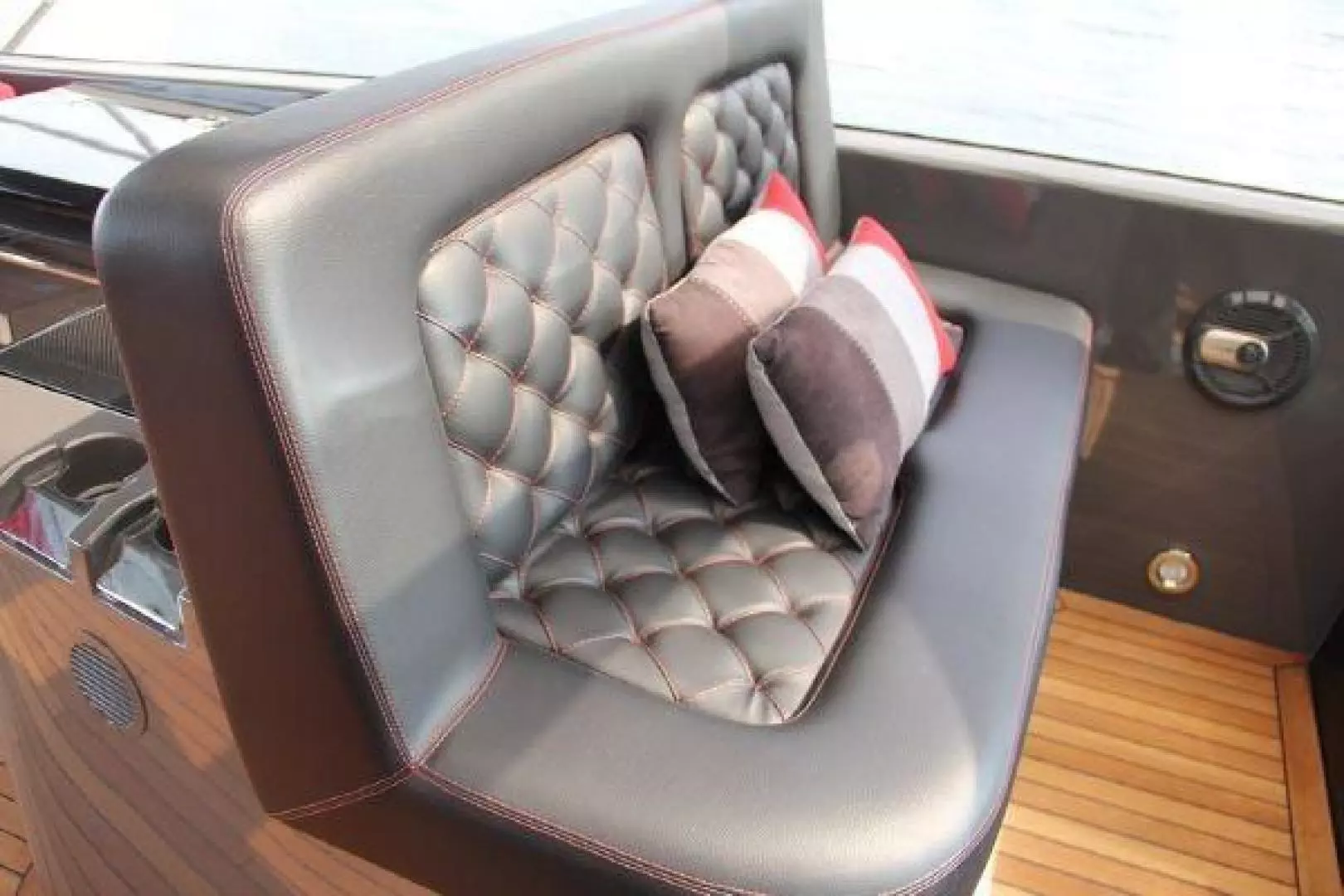 2012 Sunseeker Predator - Image 4