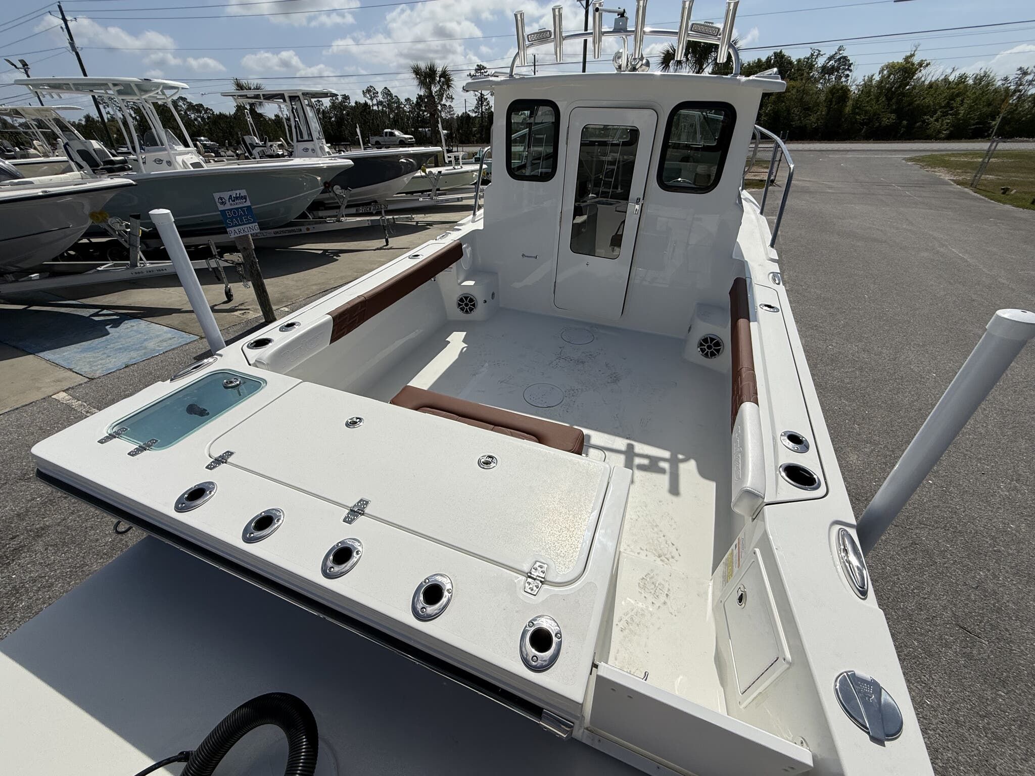 2026 Parker 227 Explorer WITH AC AND SEAKEEPER RIDE - 6