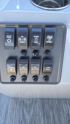 2026 Bentley Pontoons BENTLEY BOLT-223 With 150Hp Mercury Four-Stroke Mo - 17