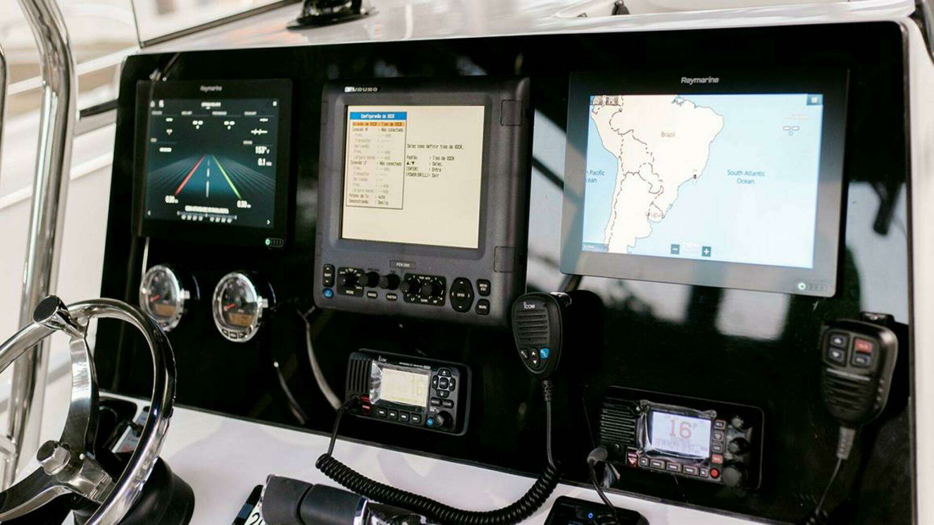 2025 Garnet Offshore 300 HT - Image 4