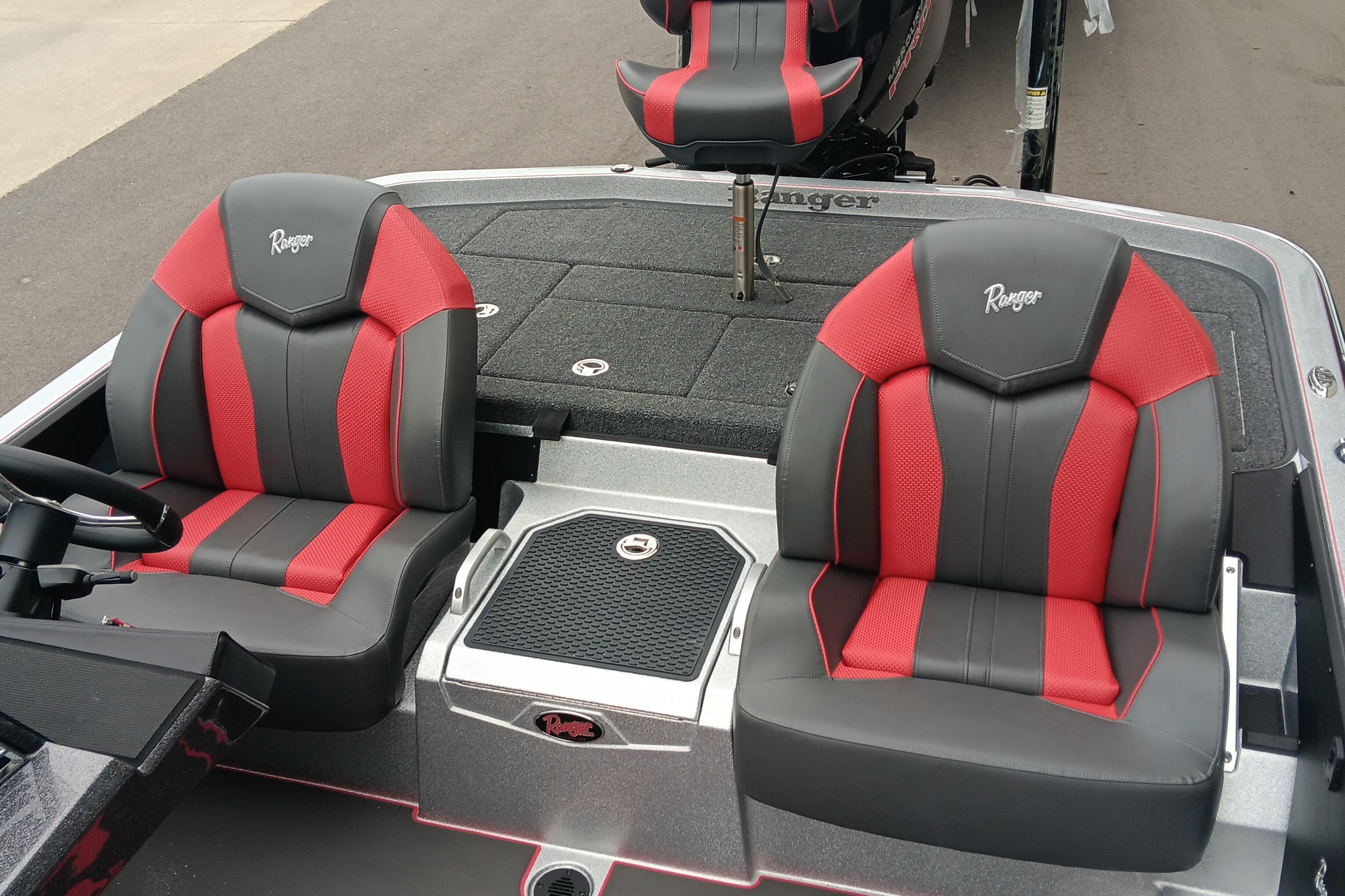 2026 Ranger Z520 boat interior with red and black seats, sleek design.