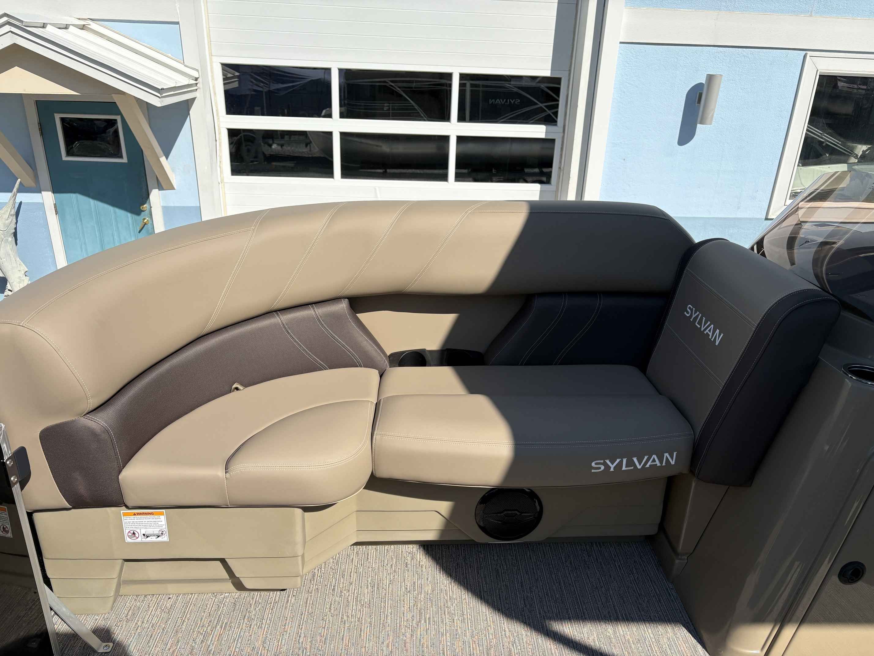 2026 Sylvan Mirage 8520 LZ - 5