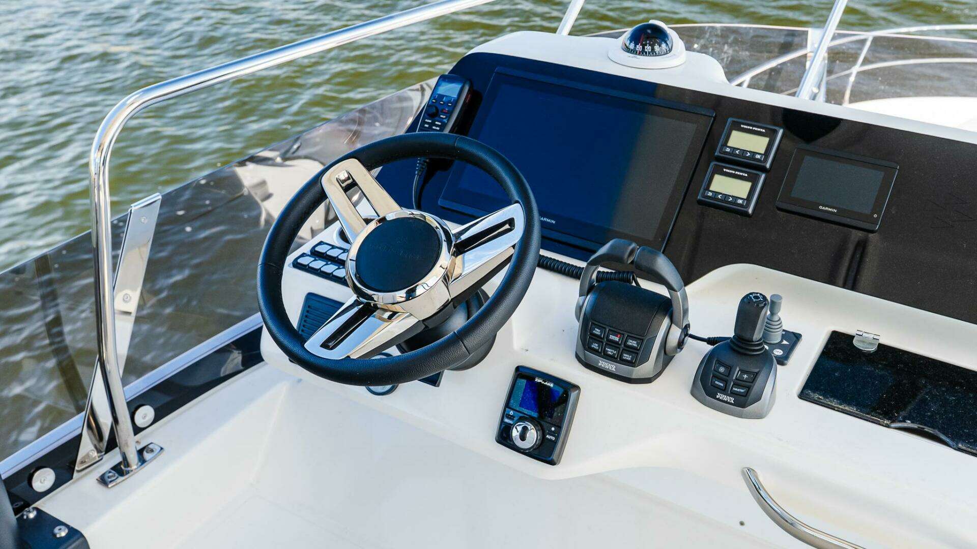 2025 Prestige F4.9 - Image 10