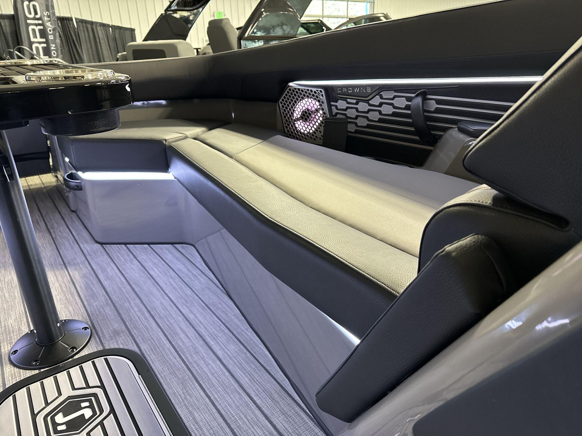 2025 Harris Crowne 250 SL - 13