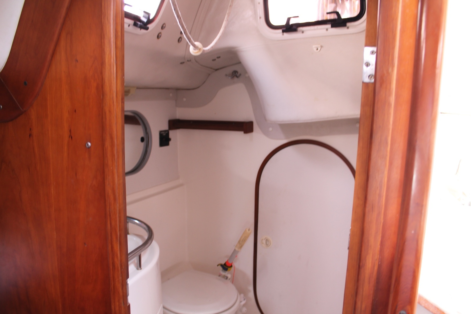 2004 J Boats J/109 Shoal - Image 14