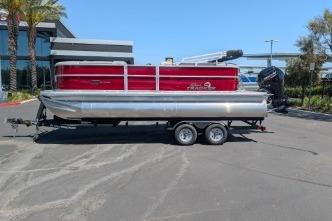 2026 Sun Tracker Party Barge 20 DLX