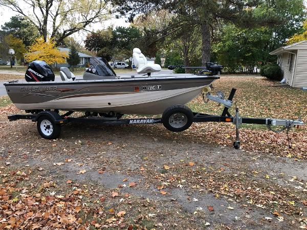 2004 Crestliner 1650 Fish Hawk
