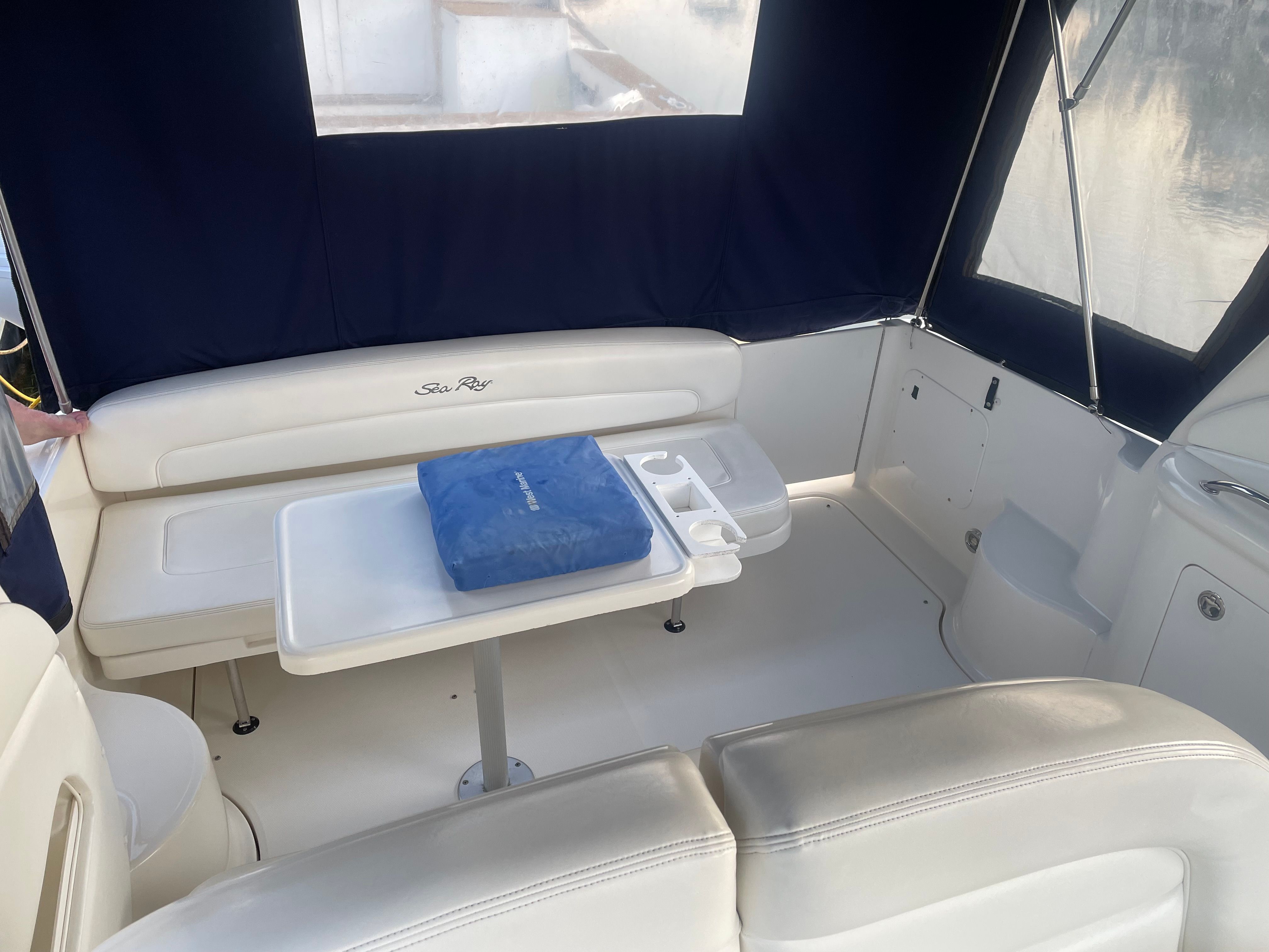 2004 Sea Ray 300 Sundancer - 9