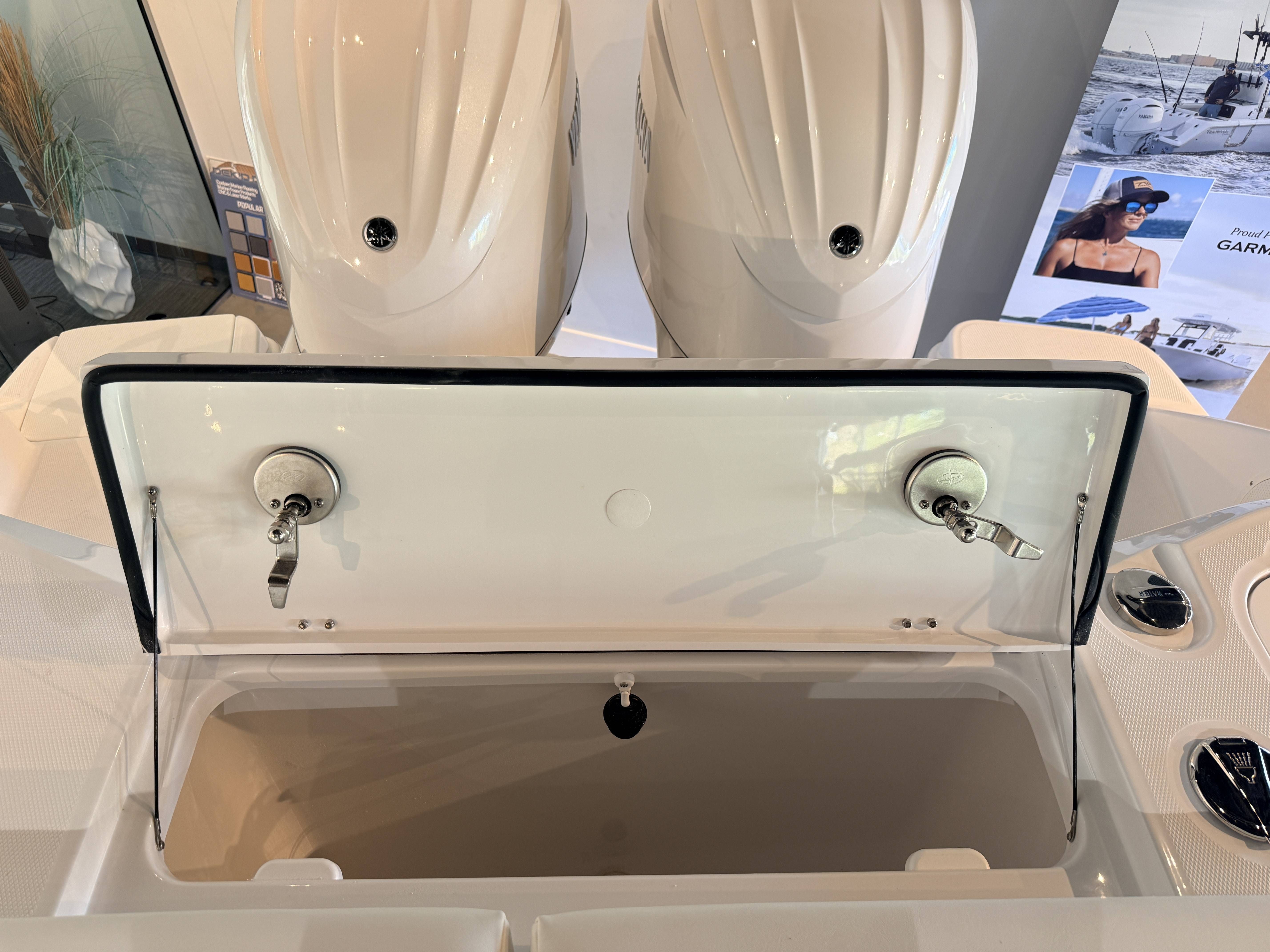 2026 Everglades 285 Center Console - 49