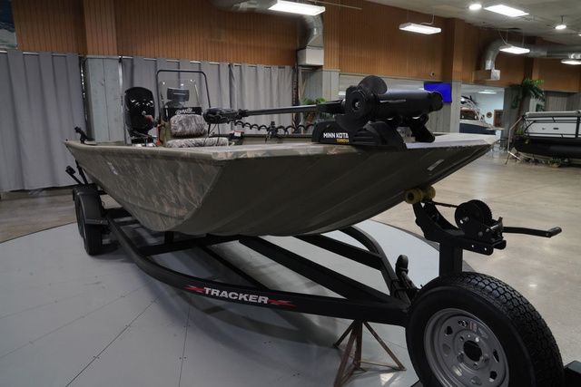 2023 Tracker Grizzly 2072 CC - 5