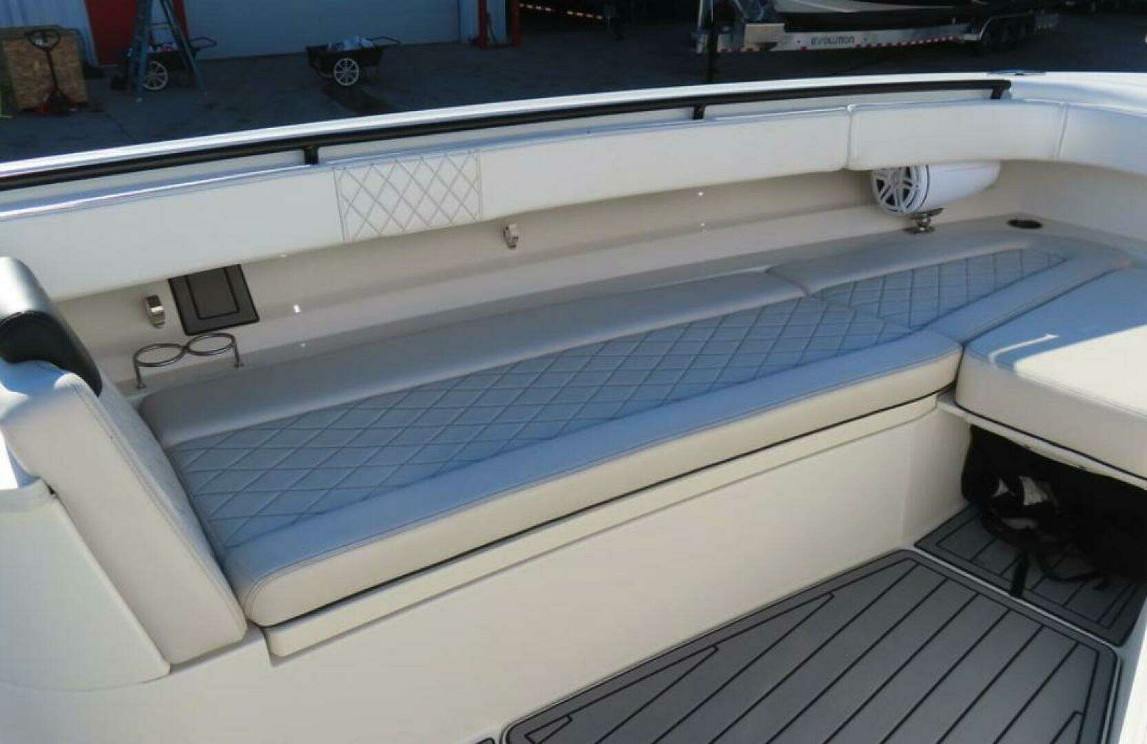 2018 HCB 53 Suenos - Image 50