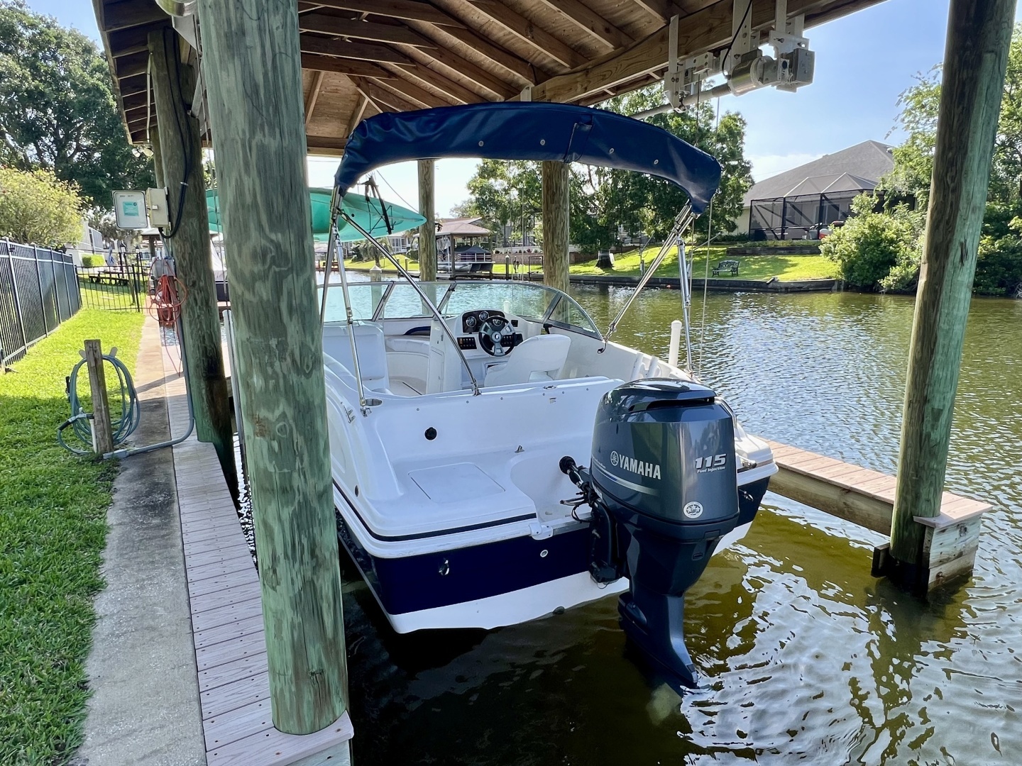 2013 Hurricane SunDeck 187 OB - Image 4