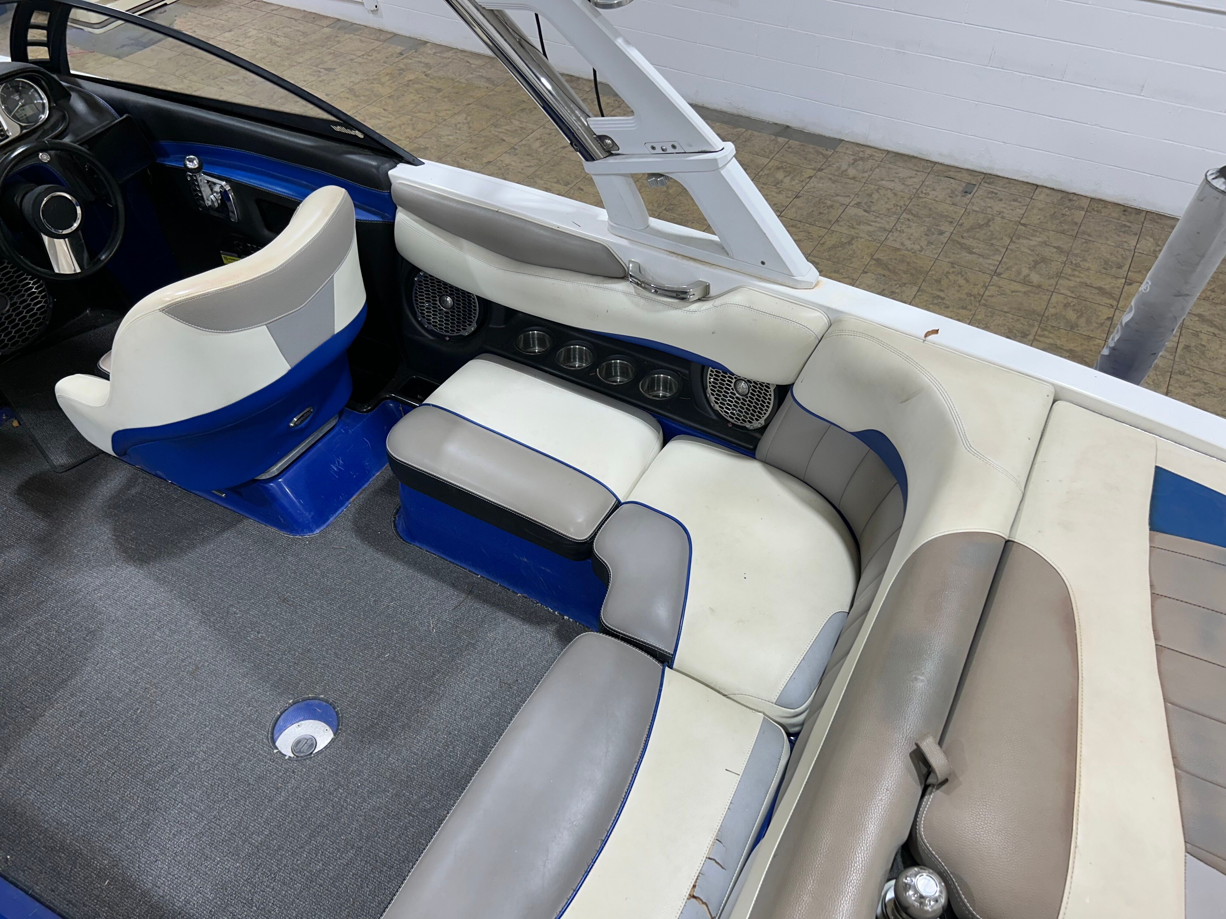 2013 MALIBU 22 MXZ - Image 13