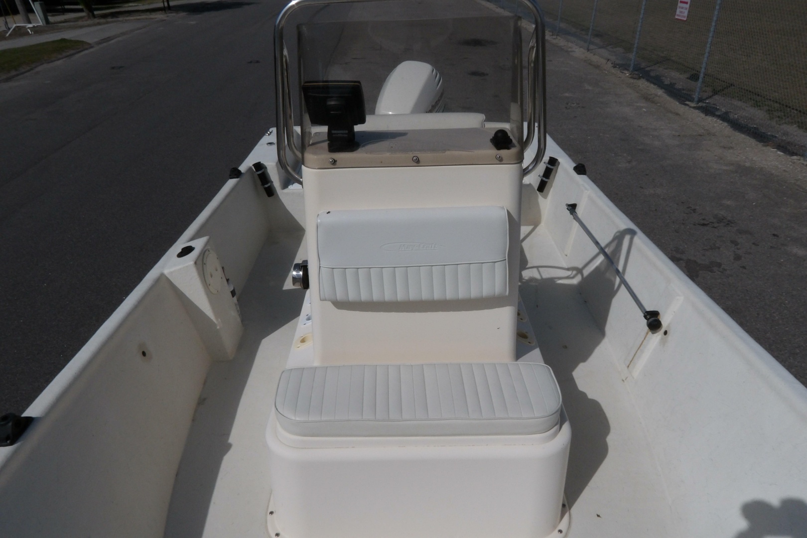 2005 May-Craft 1800 Skiff - Image 10