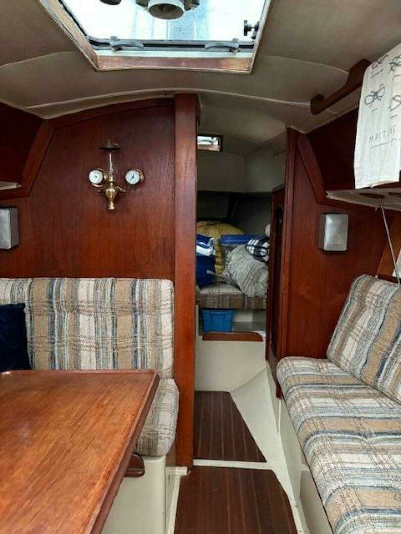 1980 Ericson 30 + - Image 18
