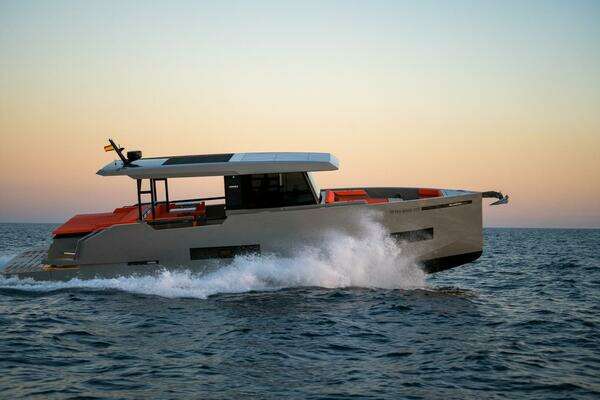 2026 De Antonio Yachts 50 Coupe