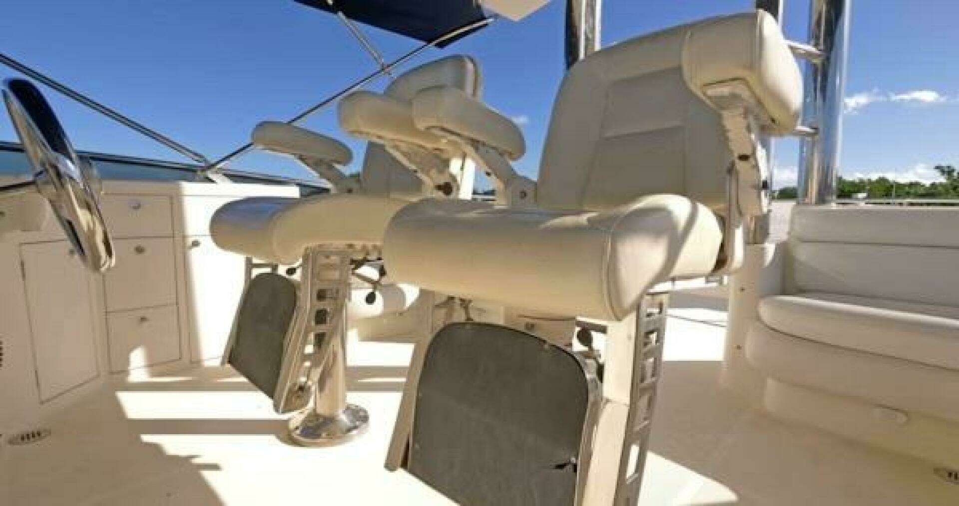 2004 McKinna Pilothouse - Image 12