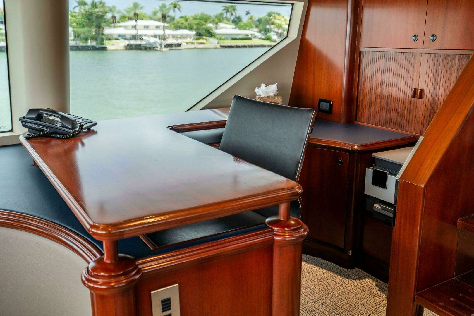2004 Crescent Raised Pilothouse - Image 39