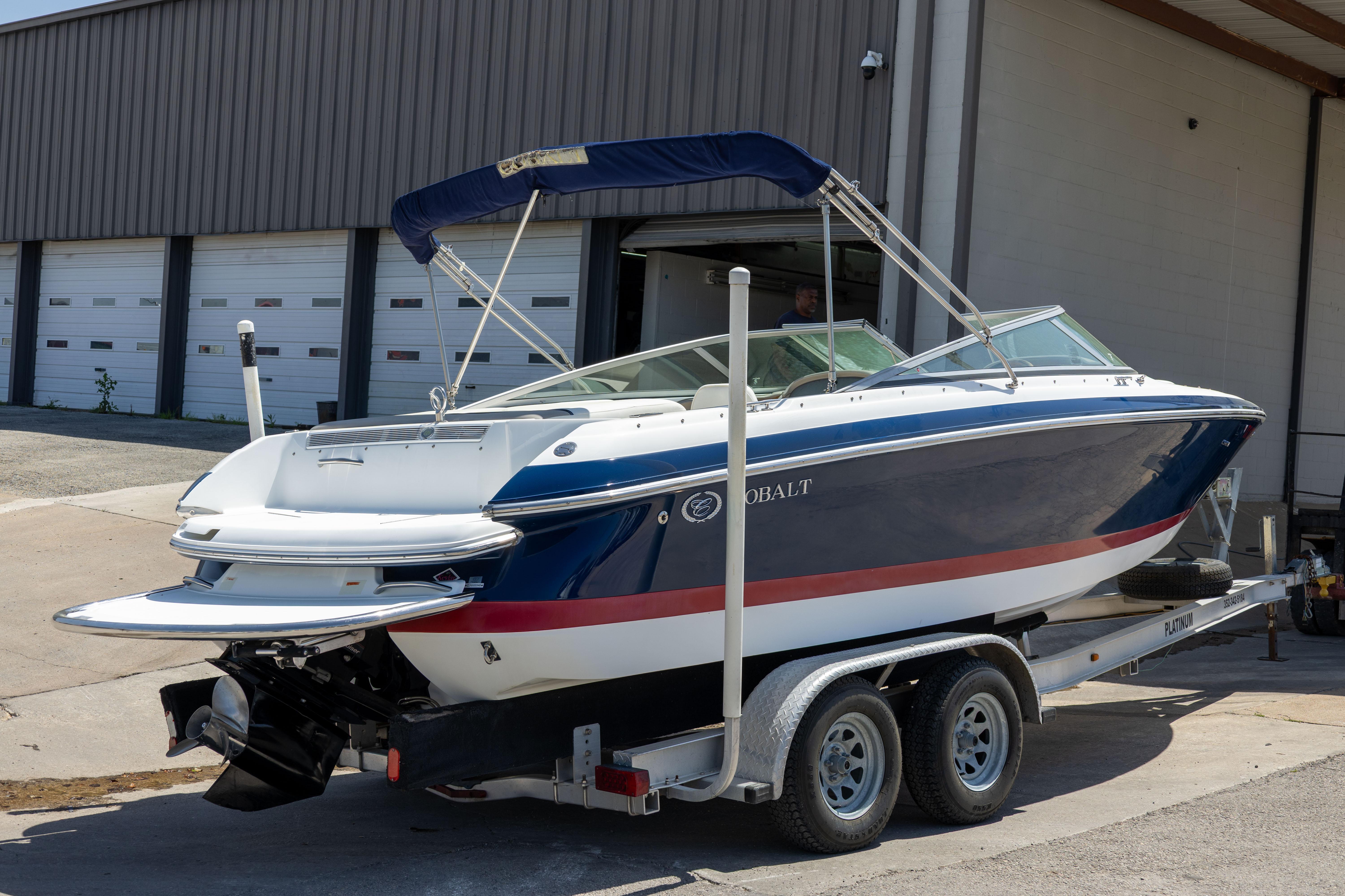 2005 Cobalt 226 - 7