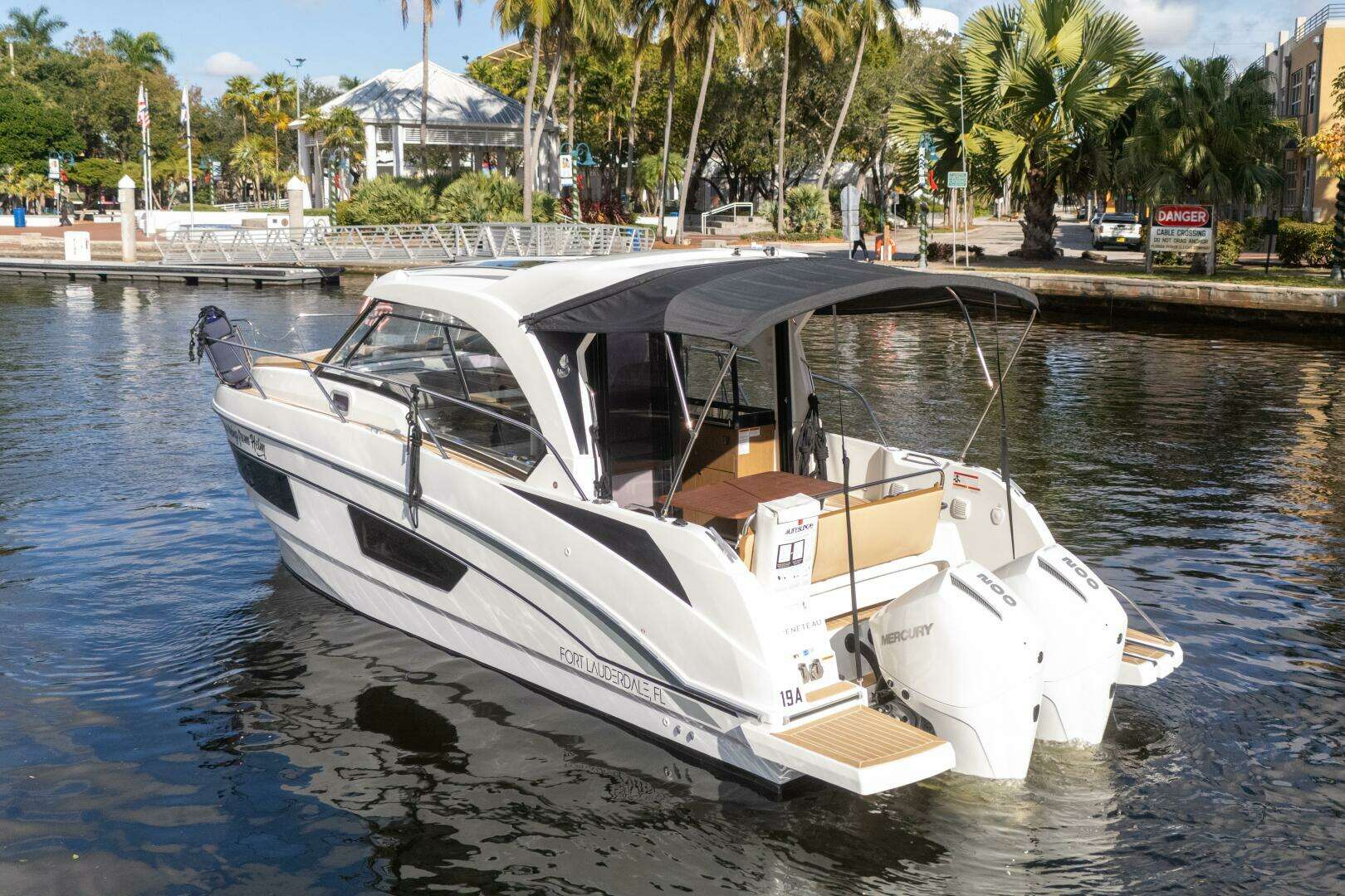 2021 Beneteau Antares 9 - Image 2