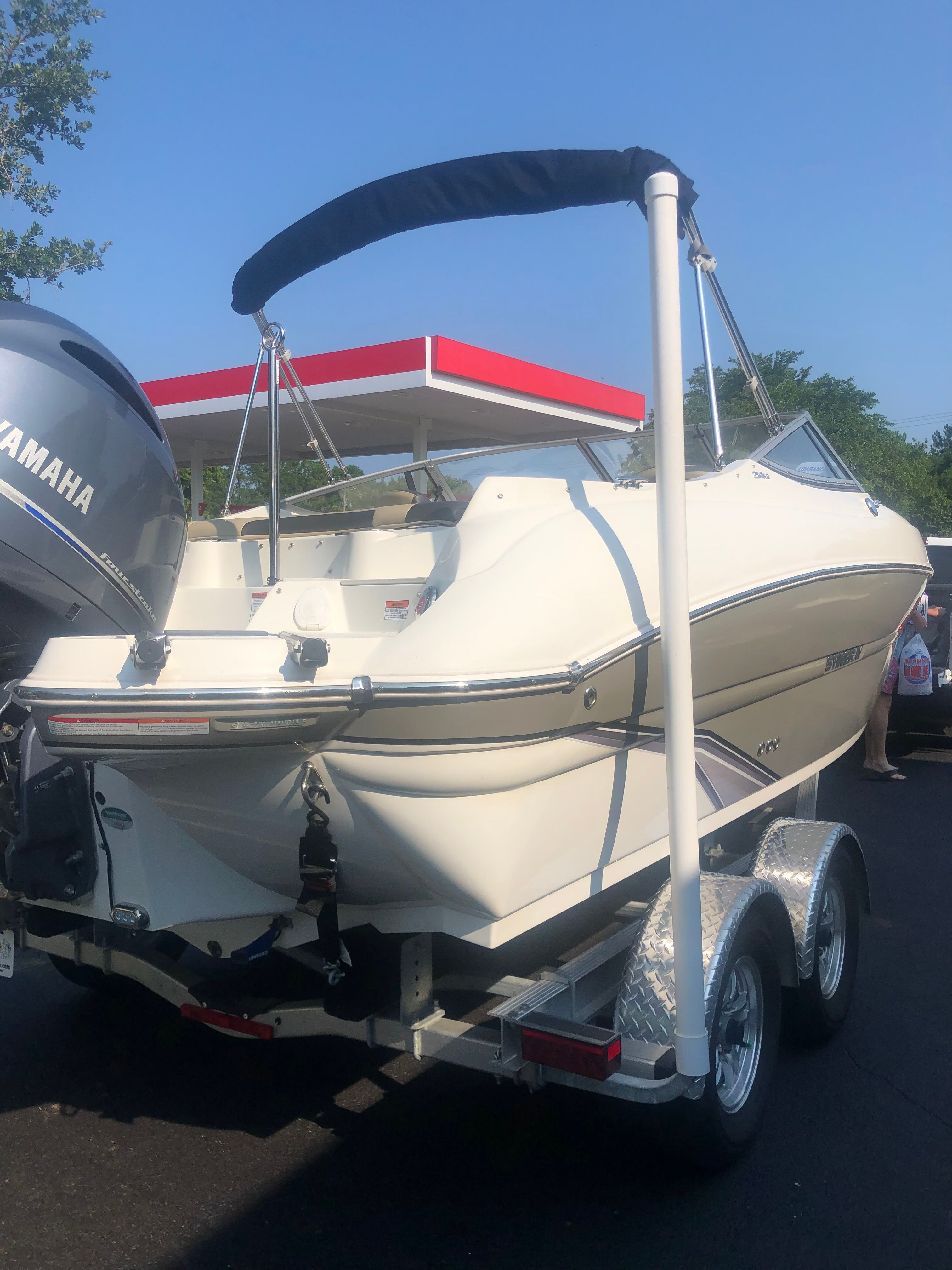 2018 Stingray 214 LR