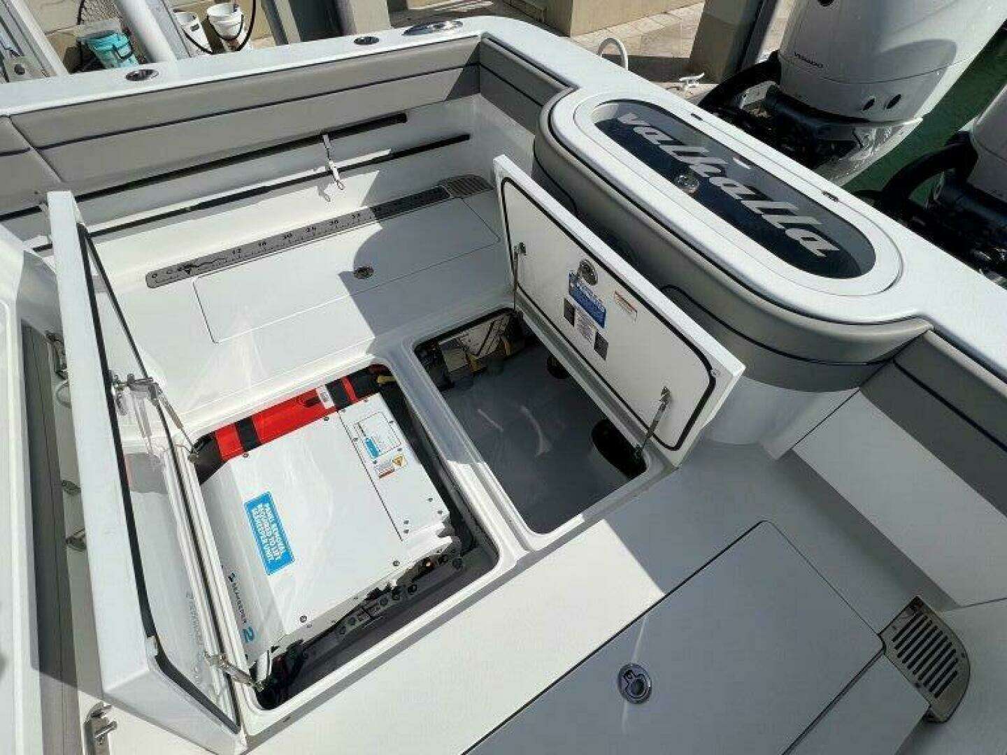 2023 Valhalla Boatworks V-33 - Image 30