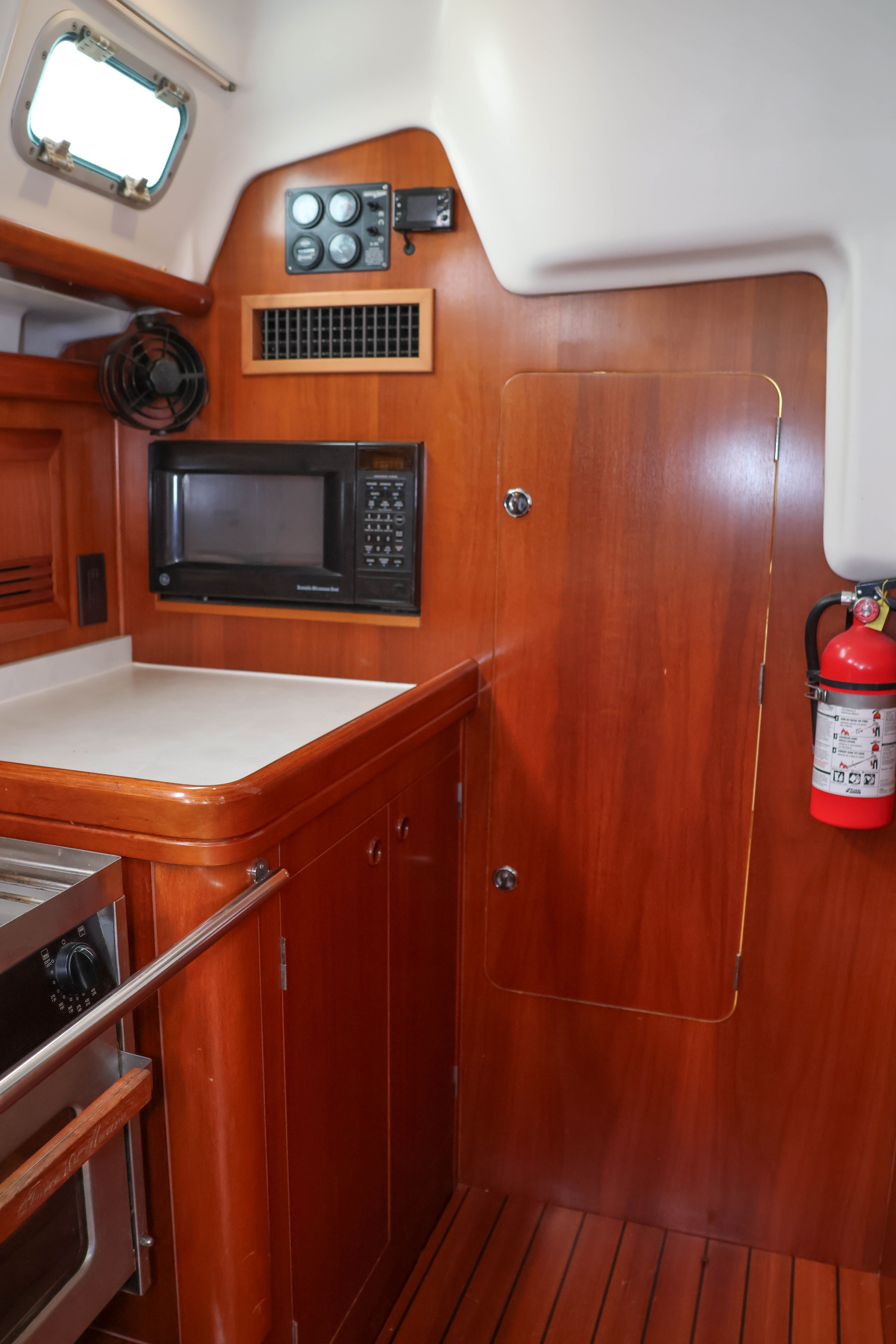 2002 Beneteau 473 - 13