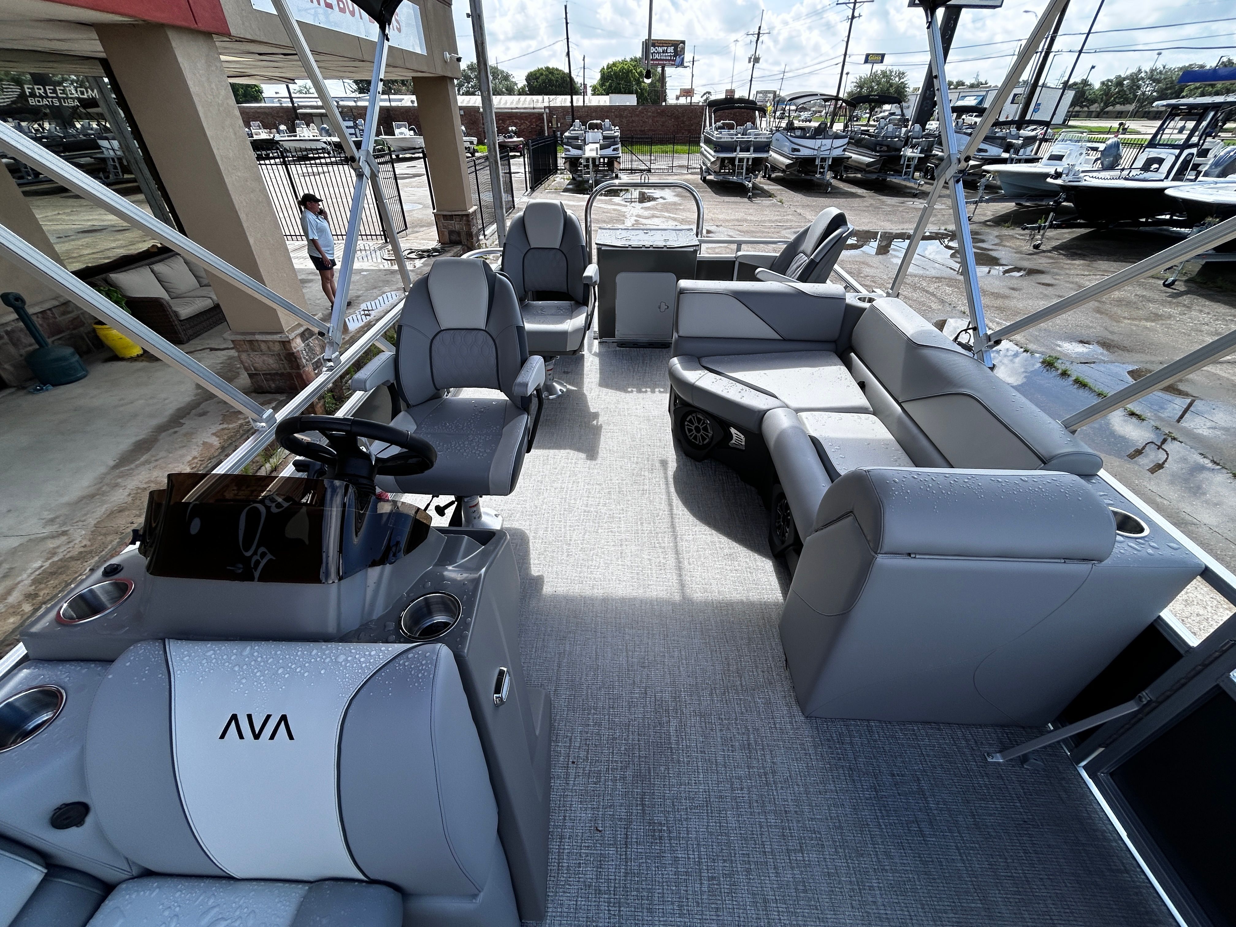 2025 Avalon Venture Fish N Cruise - 23' - 14
