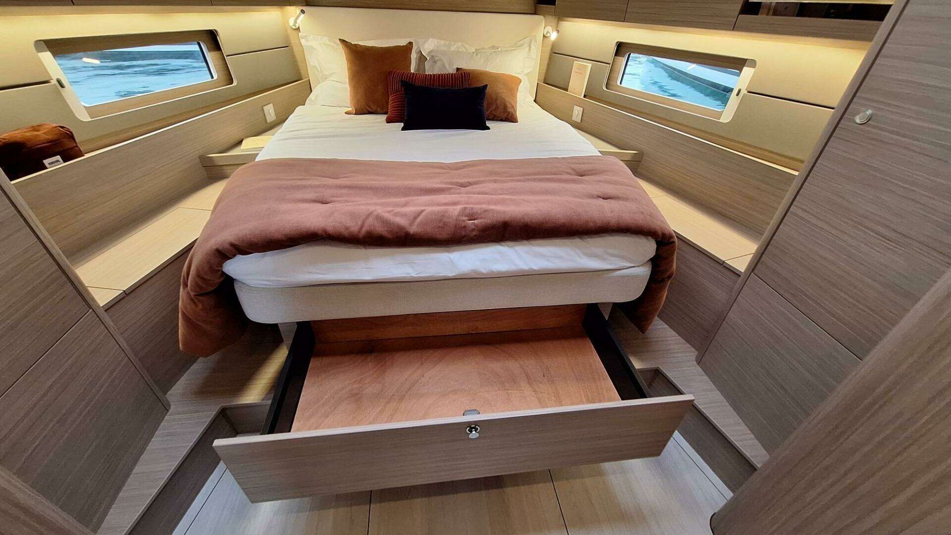 2026 Beneteau Oceanis 47 - Image 16