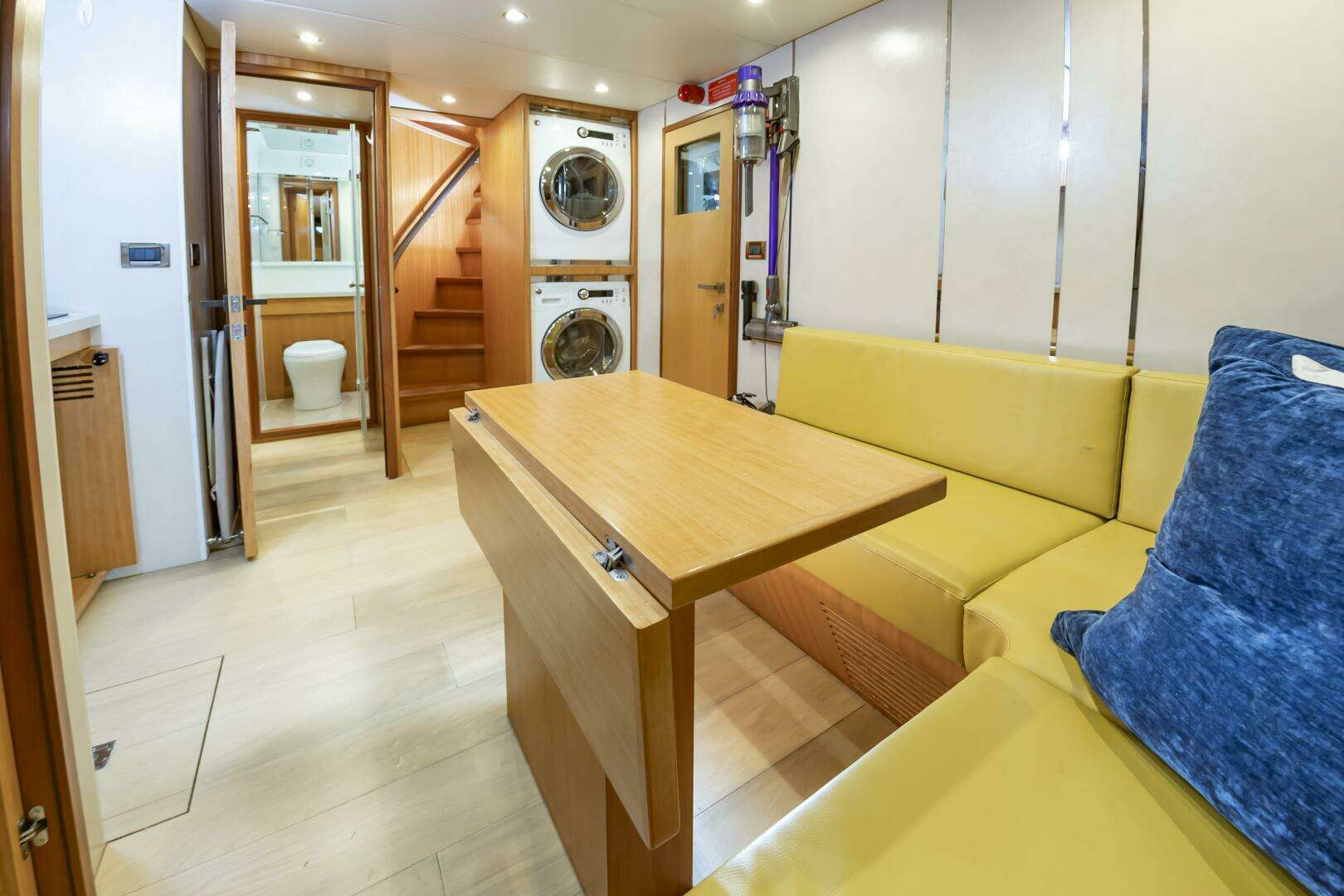 2017 Johnson 93 Flybridge - Image 100
