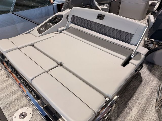 2026 Bennington Q Swingback 25 QSBA Tritoon - 34