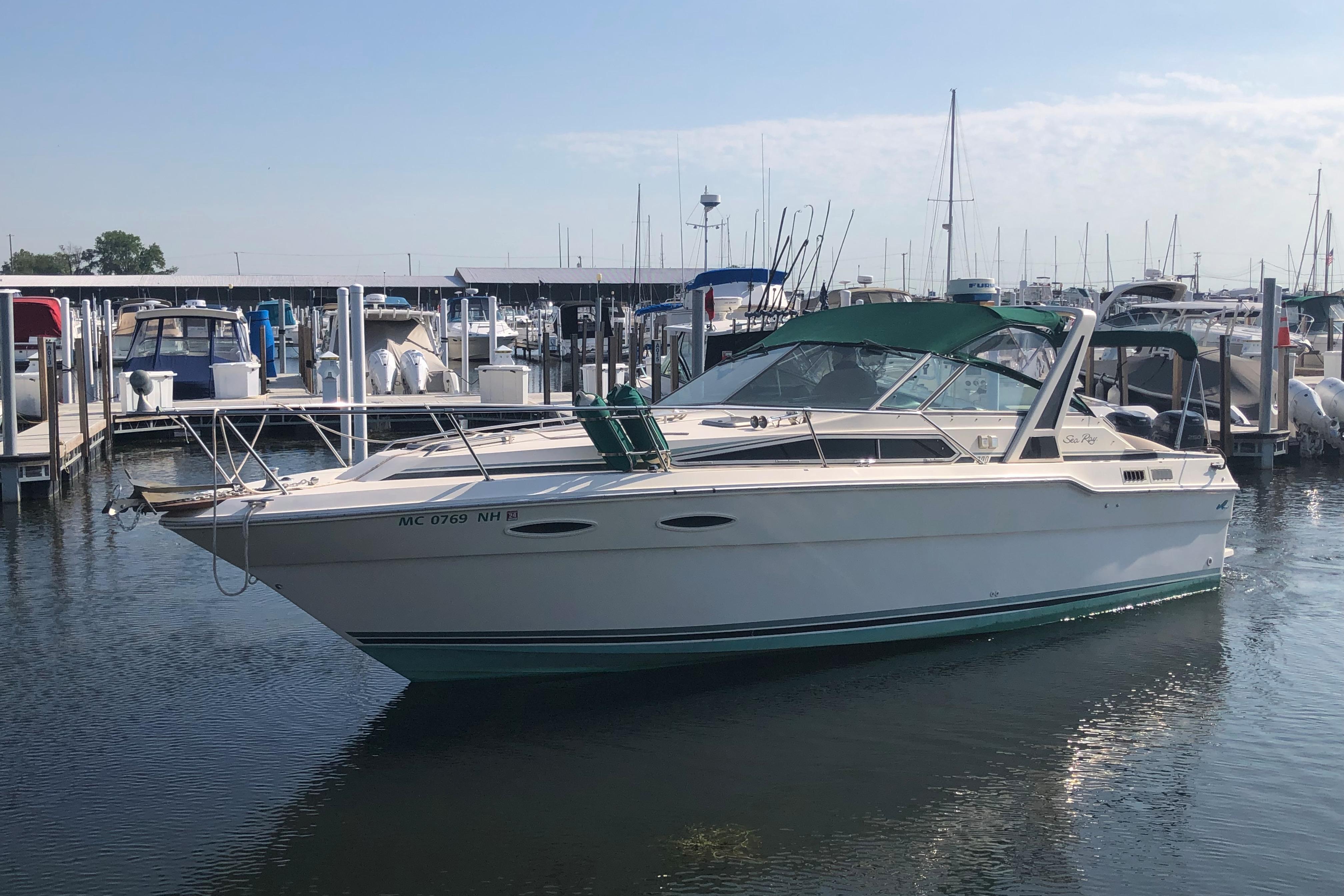 1987 Sea Ray 300 Sundancer