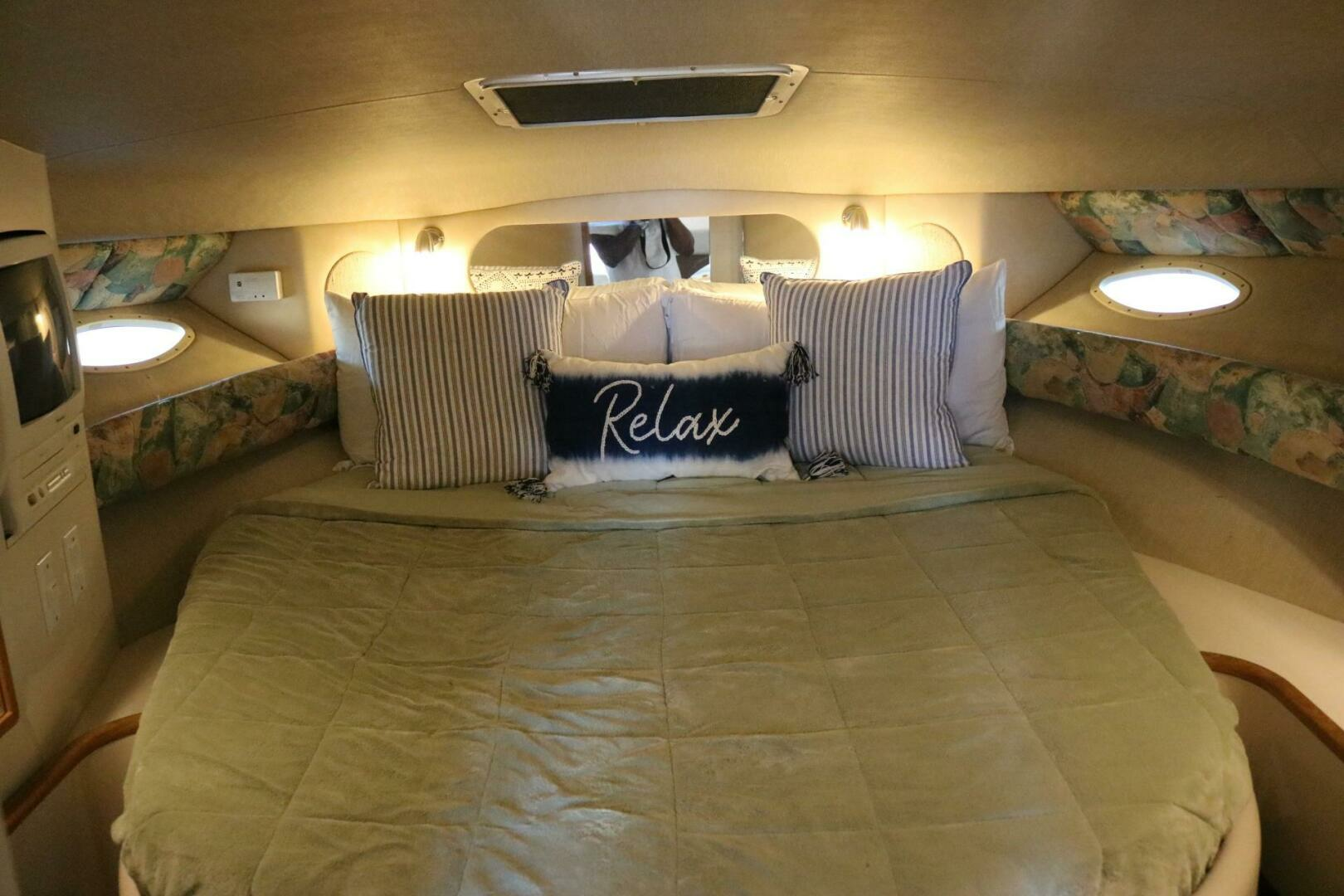 1996 Sea Ray Sundancer - Image 21