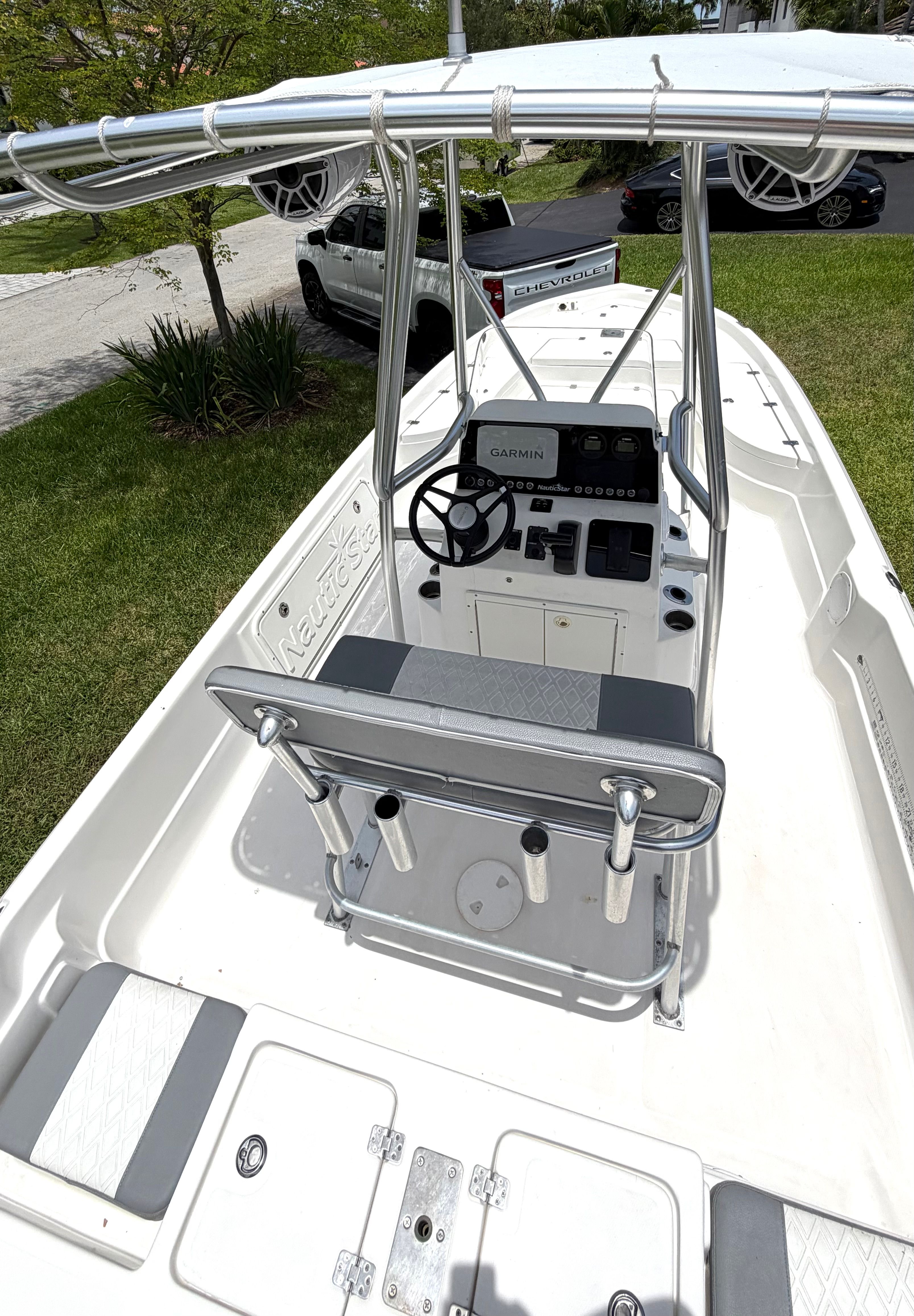 2007 NauticStar 2200
