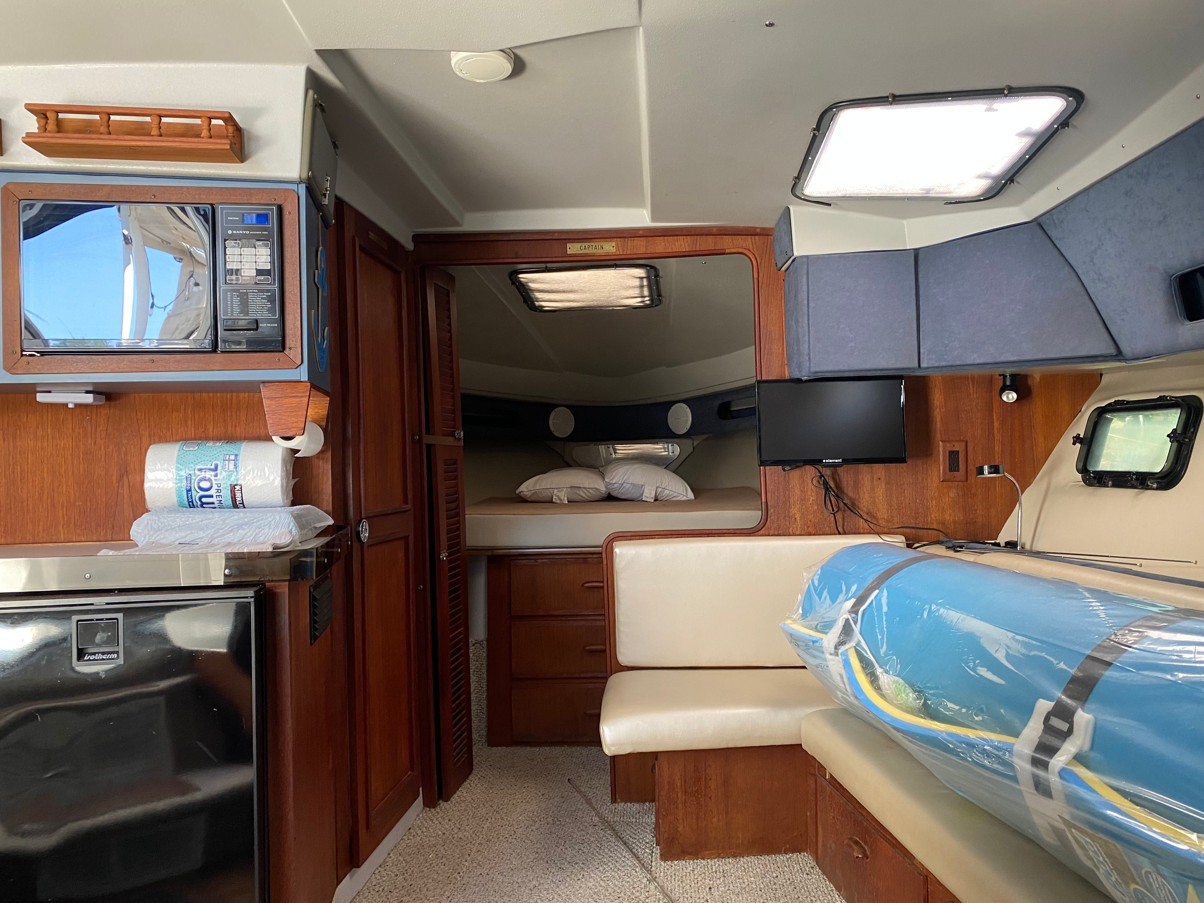 1986 Cruisers Yachts Esprit - 3
