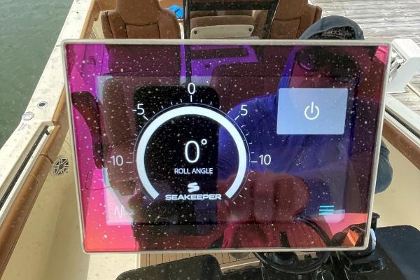 Display screen on 2020 Scout 420 LXF showing Seakeeper roll angle at zero degrees.
