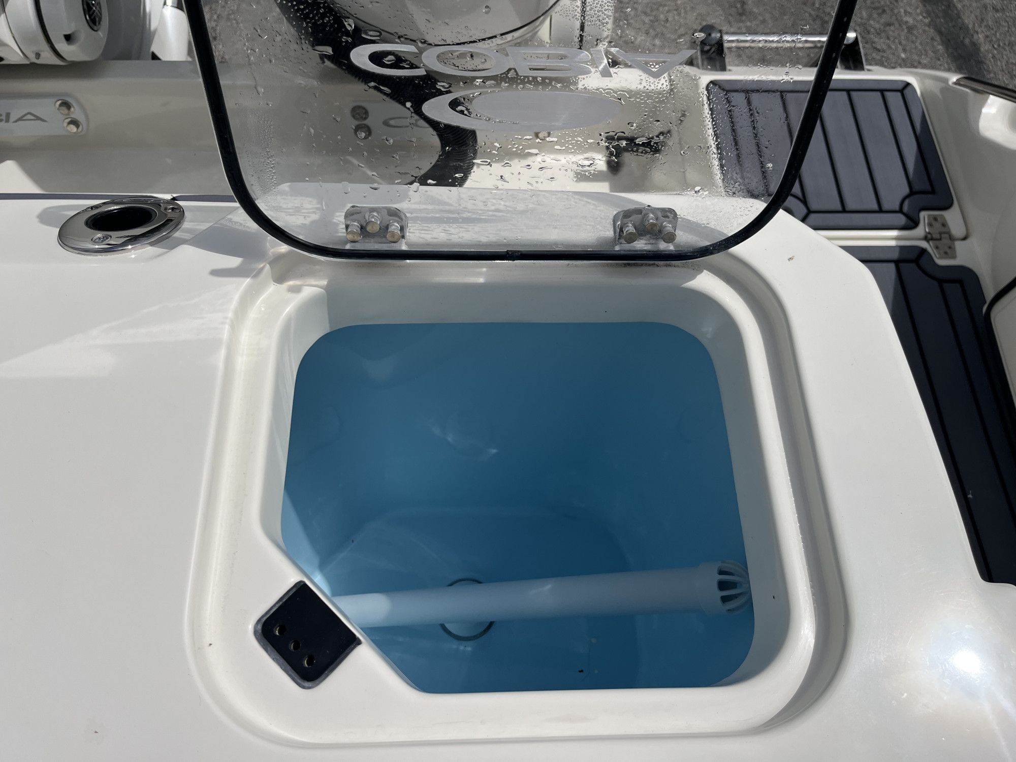 2026 Cobia 305 Center Console - 43