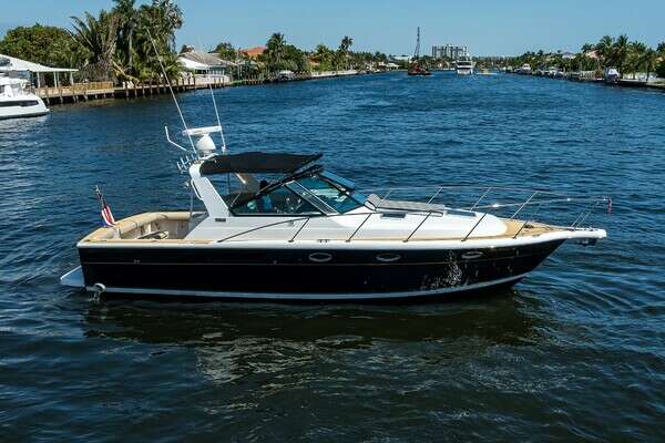 2002 Tiara Yachts 3100 LE