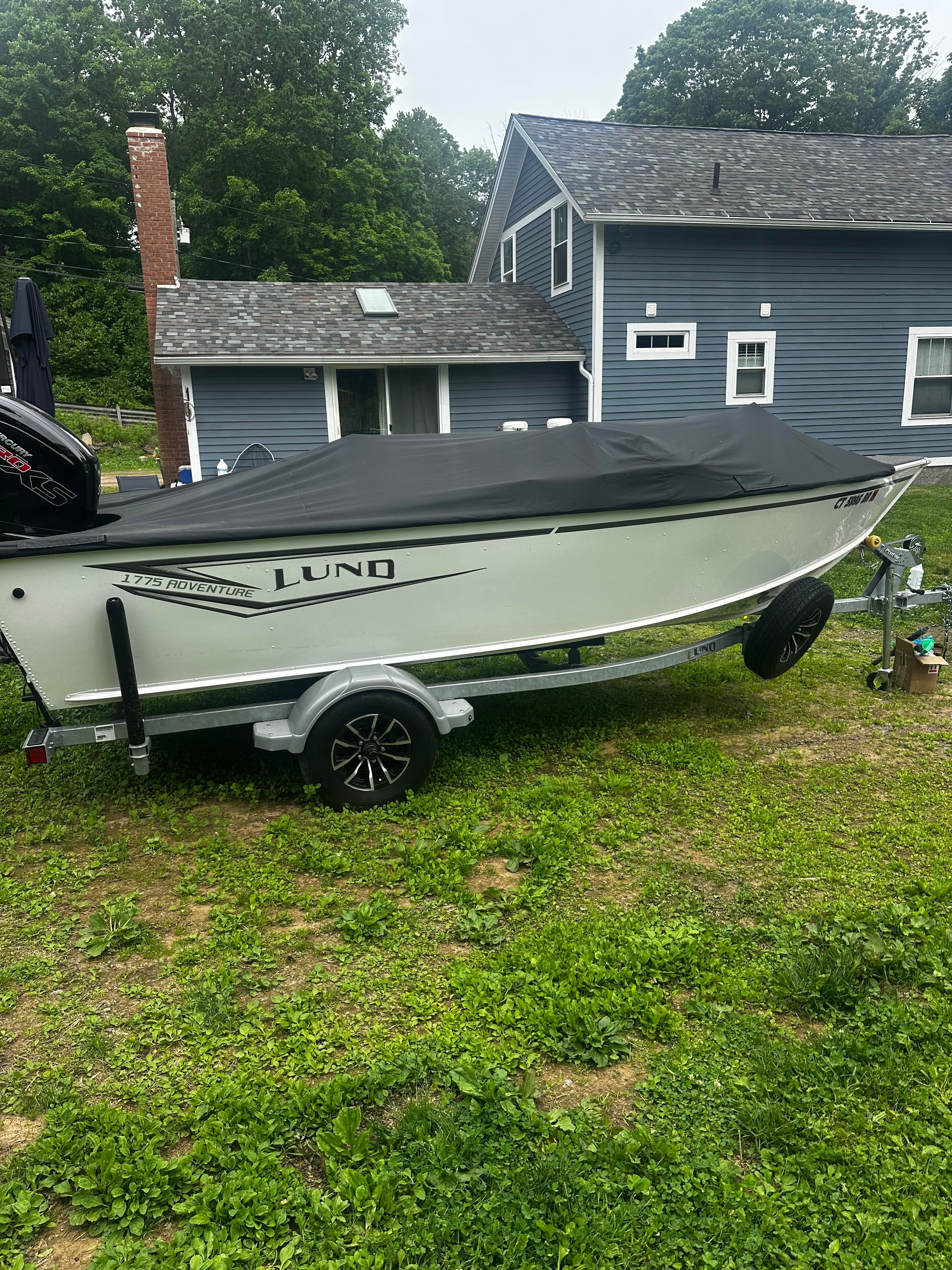 2025 Lund 1775 Adventure SS