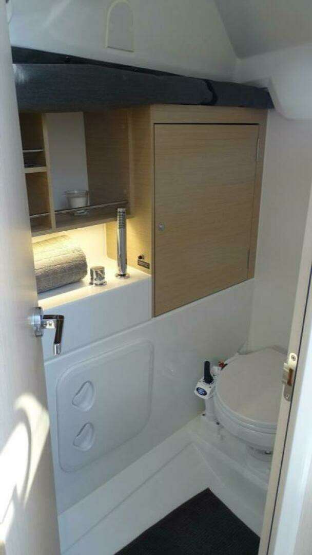 2026 Beneteau Oceanis 30.1 - Image 4
