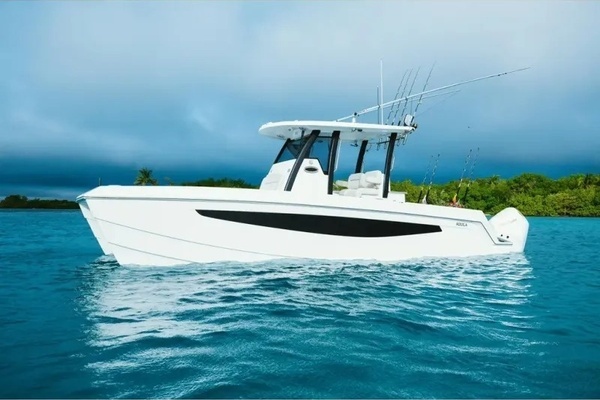 2022 Aquila 28 Molokai