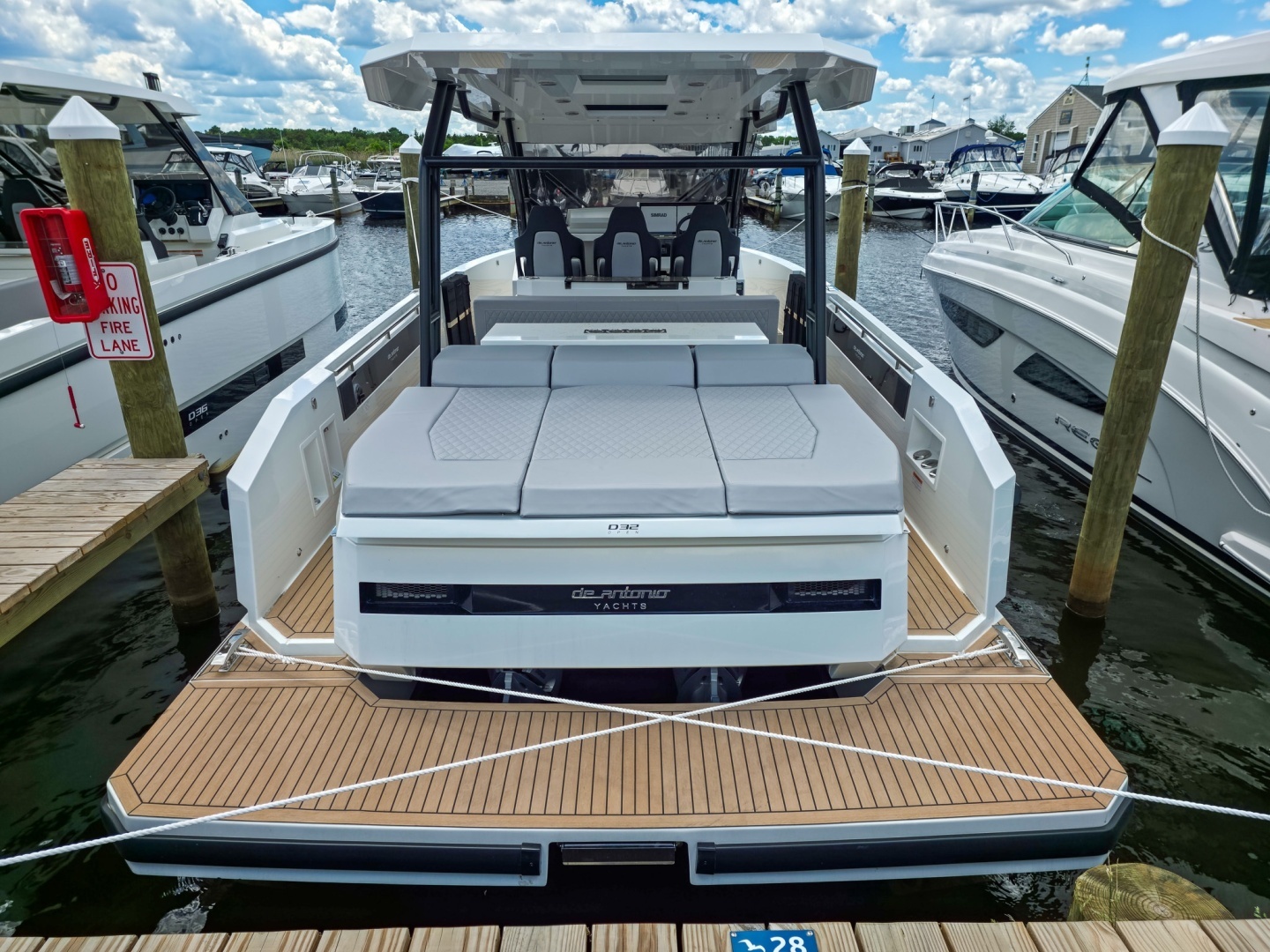 2026 De Antonio Yachts D32 - Image 12