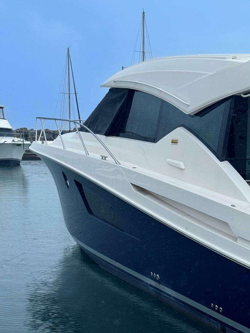 2014 Tiara Yachts 50 Coupe - Image 10