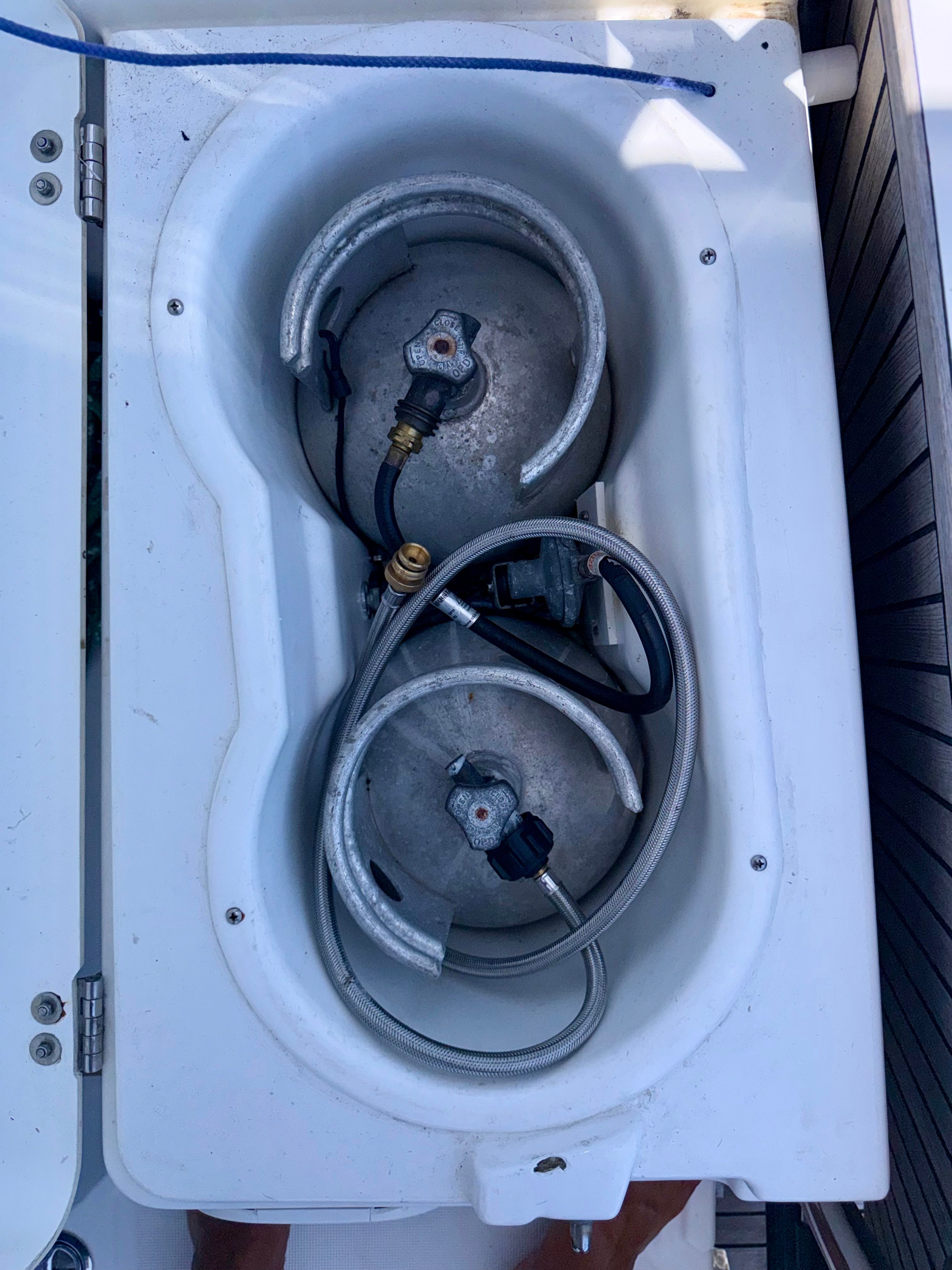 2018 Jeanneau Sun Odyssey 389 - 40