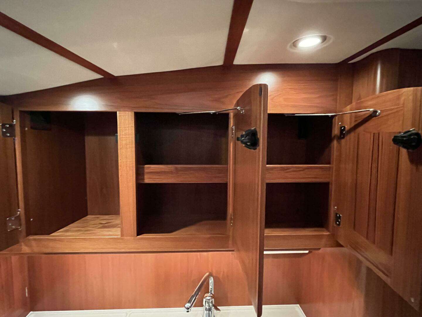 2003 Fantasi 44 Pilot House - Image 61