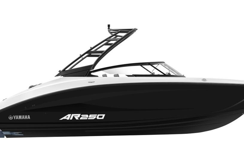 2026 Yamaha Boats AR250